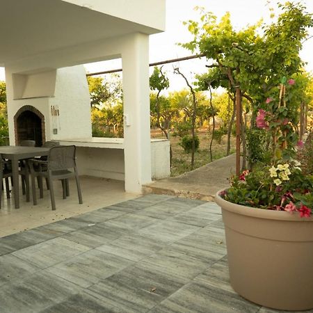 فيلا Trulli Ulivi بوتينيانو المظهر الخارجي الصورة